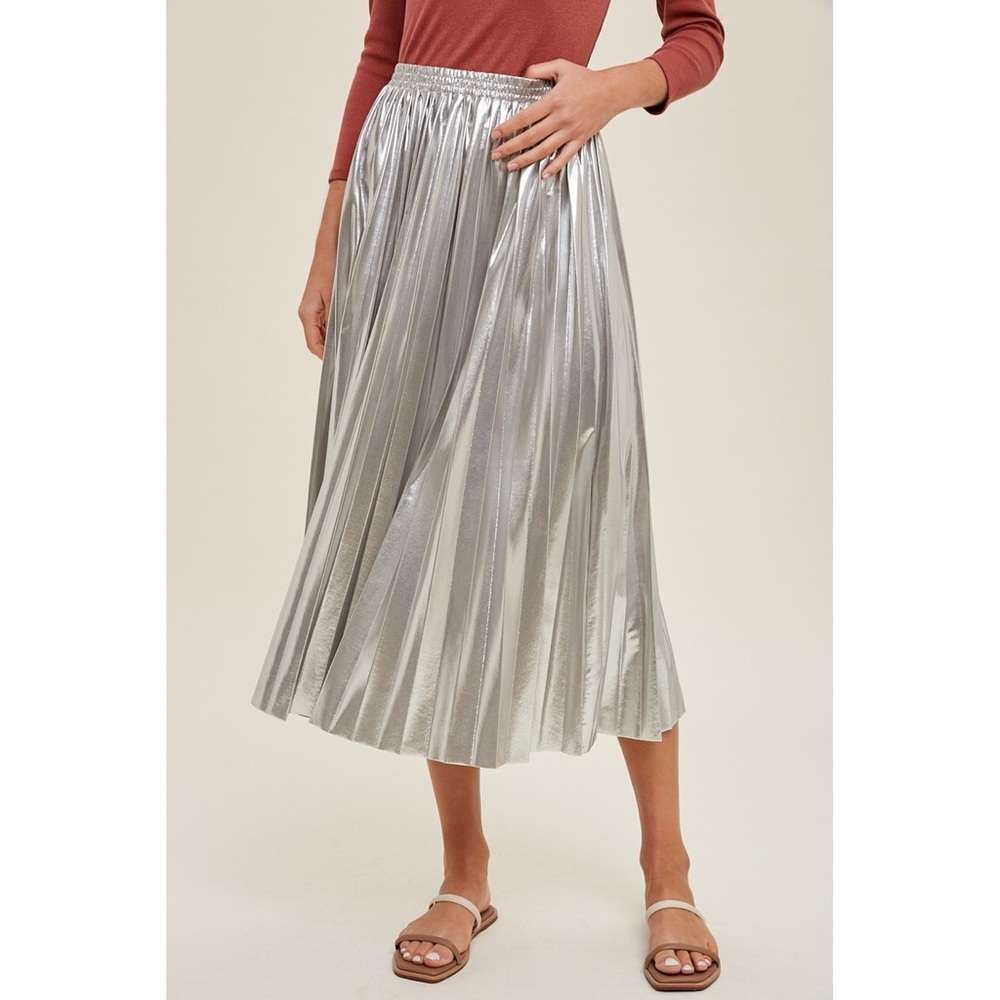 ❤️New❤️ METALLIC PLEATED SKIRT